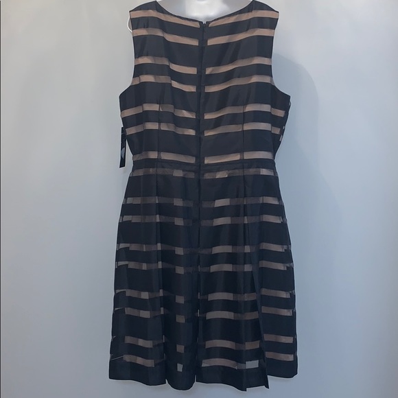 TAHARI Black & Nude Organza Dress - Picture 3 of 8